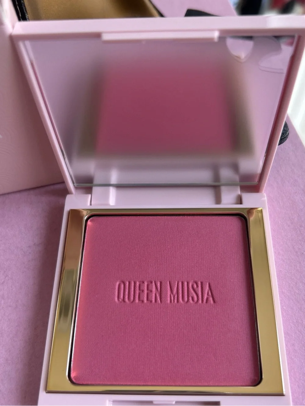 Queen Musia Trousdale Sunset Hybrid Blush -